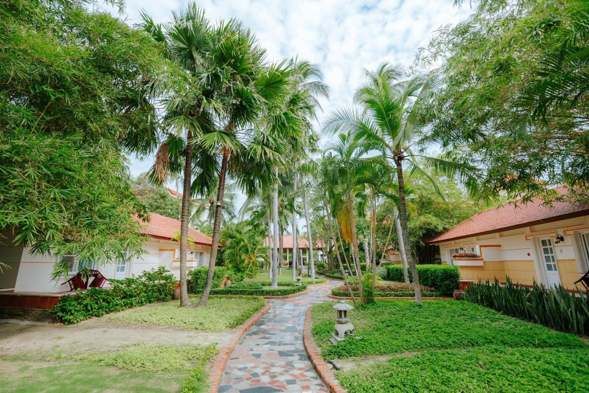 Le Aqua Resort & Spa Phan Thiet - Swiss Village Resort & Spa Mui Ne Bagian luar foto