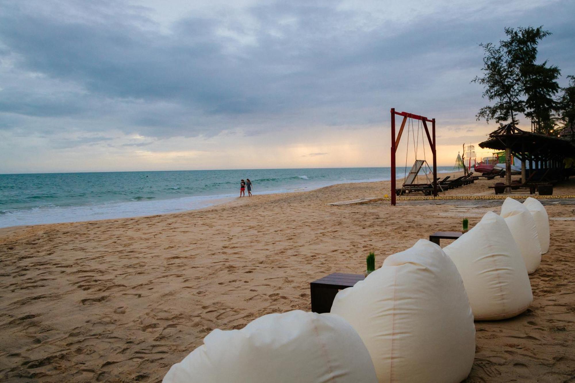 Le Aqua Resort & Spa Phan Thiet - Swiss Village Resort & Spa Mui Ne Bagian luar foto